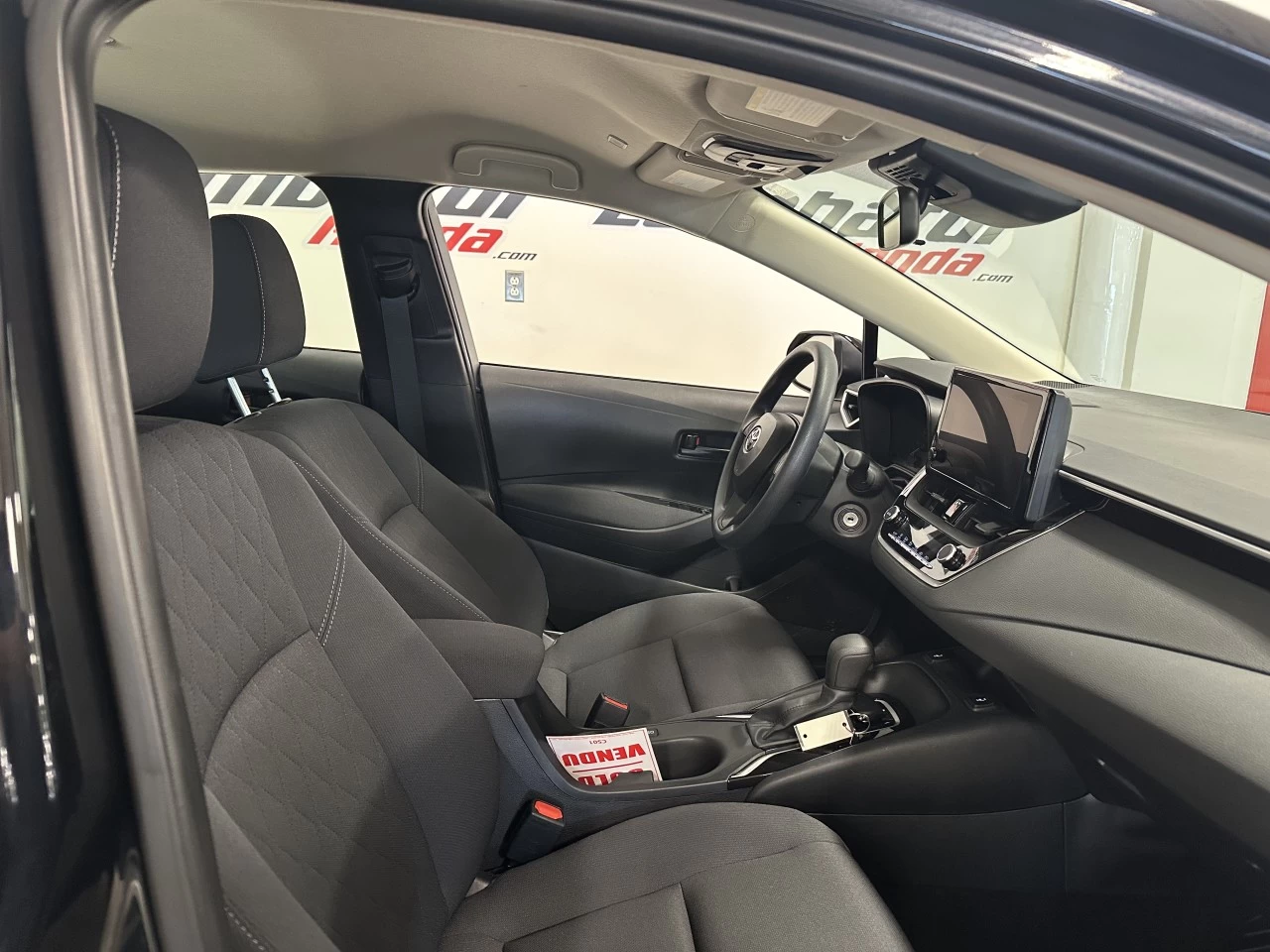 2024 Toyota Corolla
                                                    LE Main Image