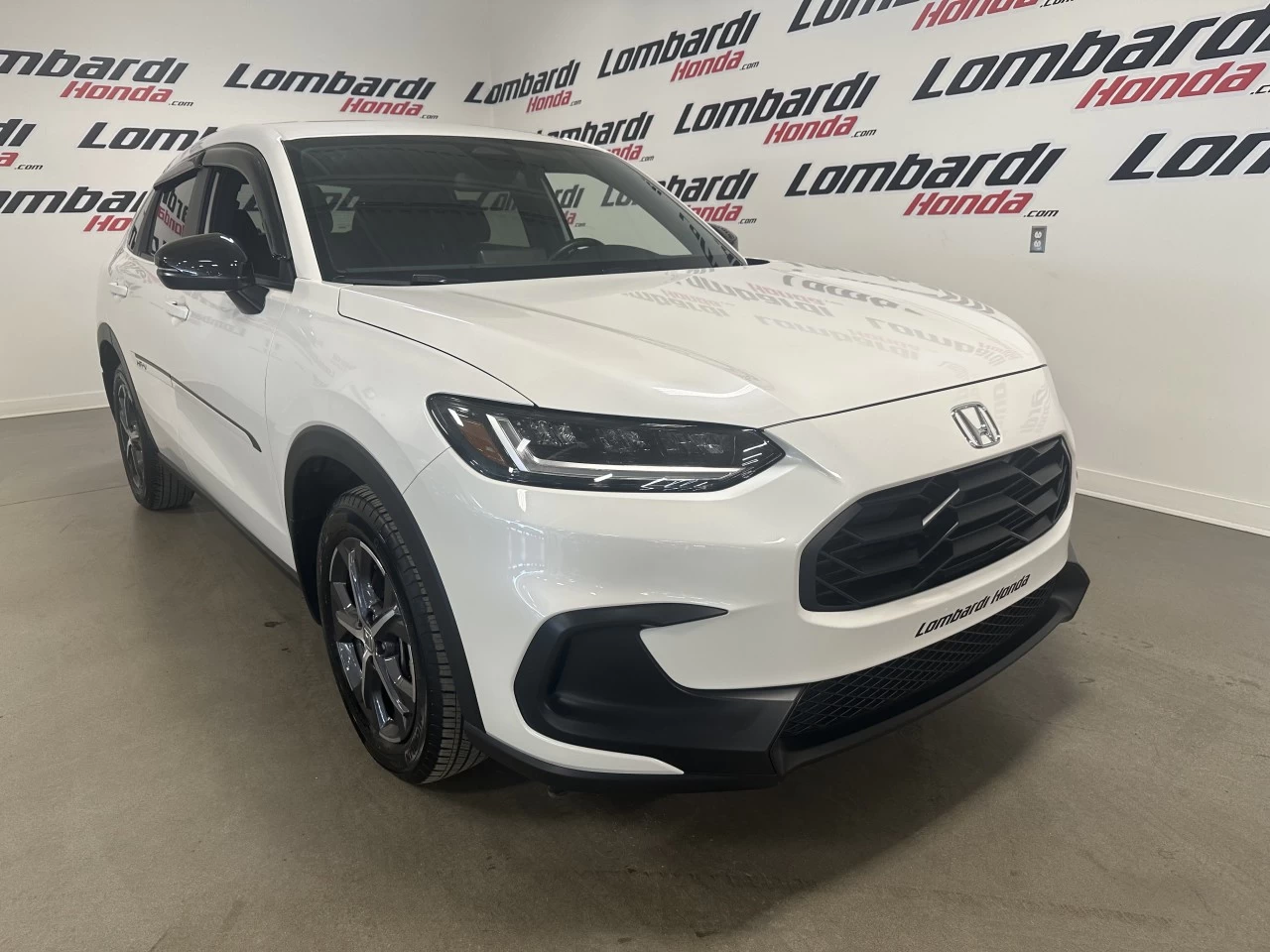 2024 Honda HR-V Sport-B https://www.lombardihonda.com/resize/b990ff35b810a3abc0cc817b2ca24889-1