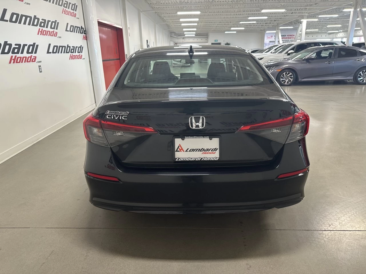 2022 Honda Civic
                                                    LX Main Image