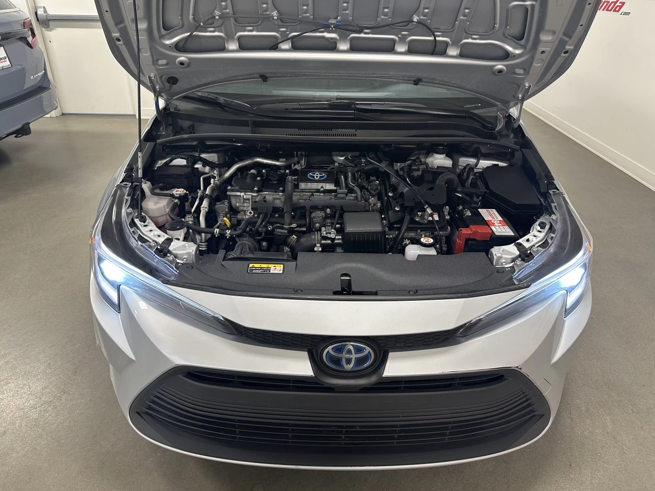 2024 Toyota Corolla
                                                    Hybrid Image principale