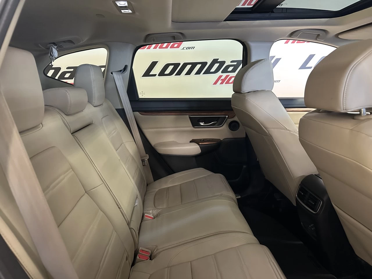 2017 Honda CR-V Touring Main Image