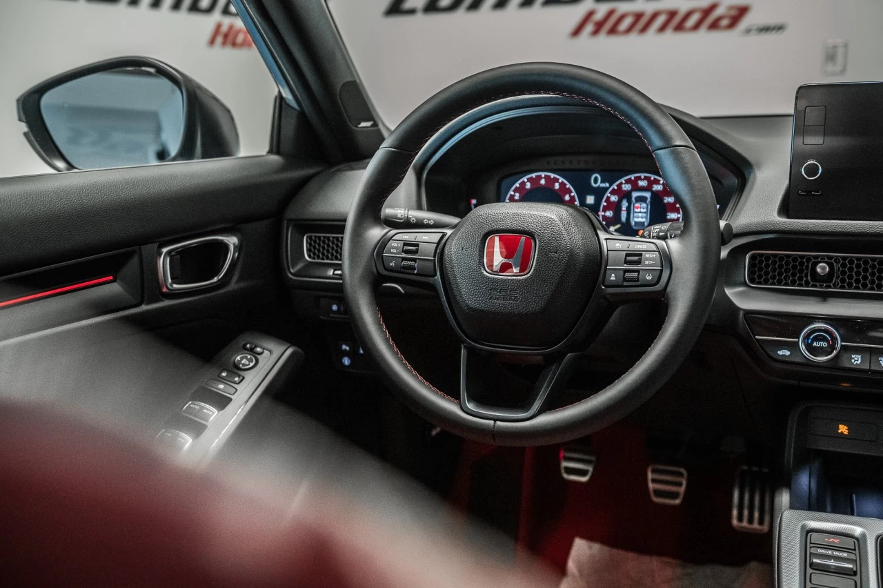 2025 Honda Civic Type R https://www.lombardihonda.com/resize/b990ff35b810a3abc0cc817b2ca24889-1