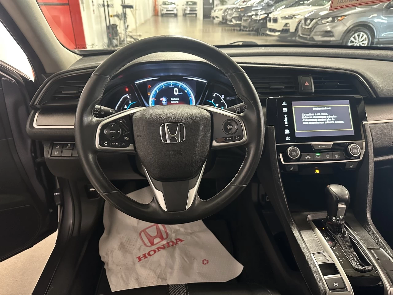 2018 Honda Civic SE https://www.lombardihonda.com/resize/b990ff35b810a3abc0cc817b2ca24889-1