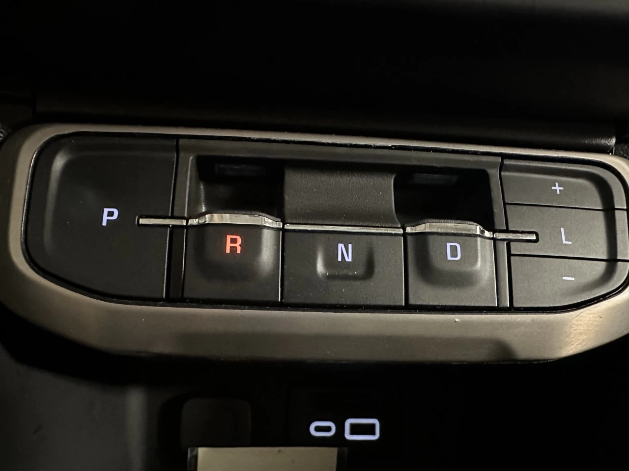 2023 GMC Acadia Denali Image principale