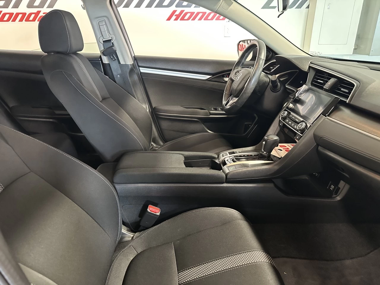 2020 Honda Civic
                                                    EX Image principale