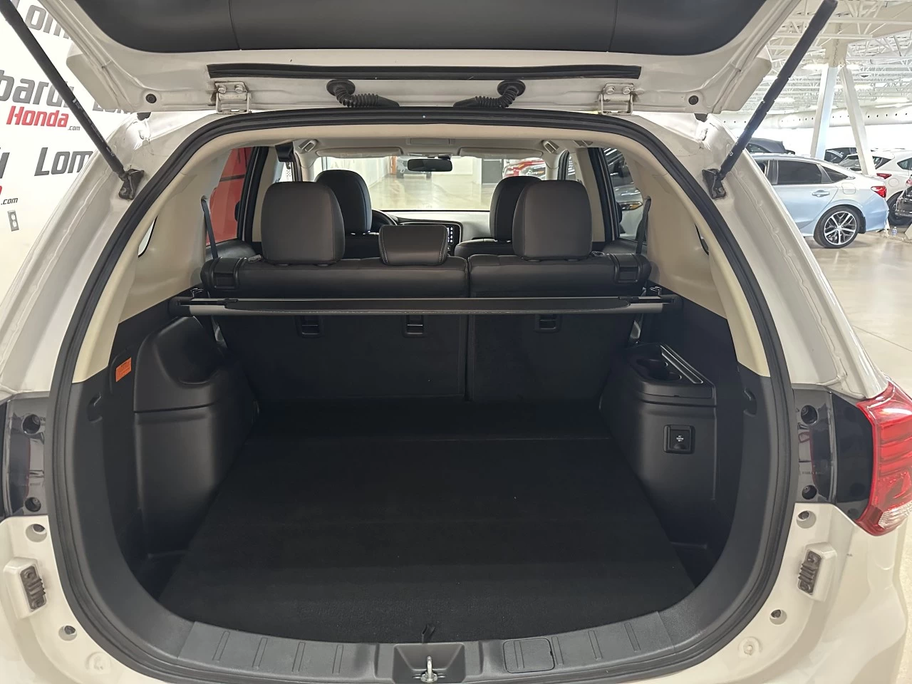 2019 Mitsubishi Outlander PHEV PHEV GT https://www.lombardihonda.com/resize/b990ff35b810a3abc0cc817b2ca24889-1