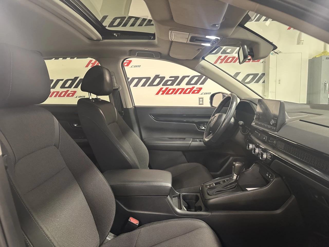 2023 Honda CR-V
                                                        Sport/Sport-B Image principale