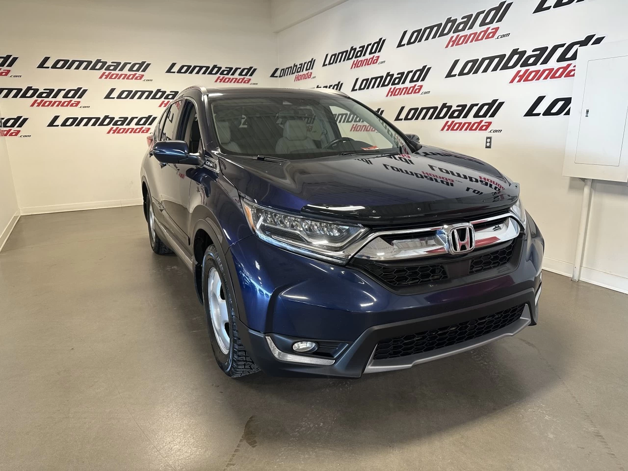 2017 Honda CR-V Touring Main Image