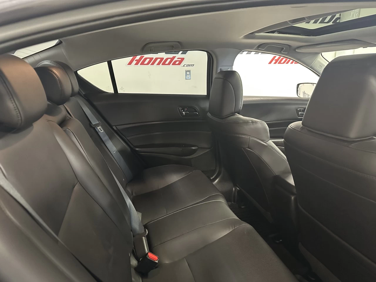 2017 Acura ILX Technology Pkg/Premium Main Image