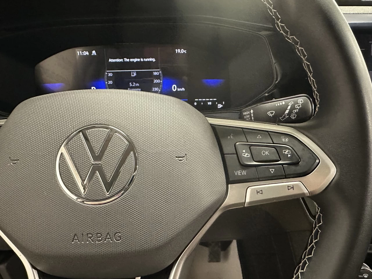 2024 Volkswagen Taos Comfortline Main Image