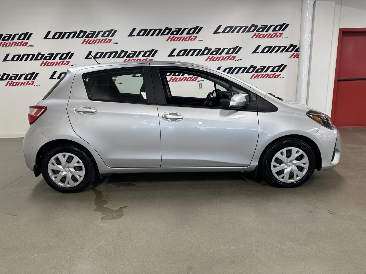 2018 Toyota Yaris LE Main Image