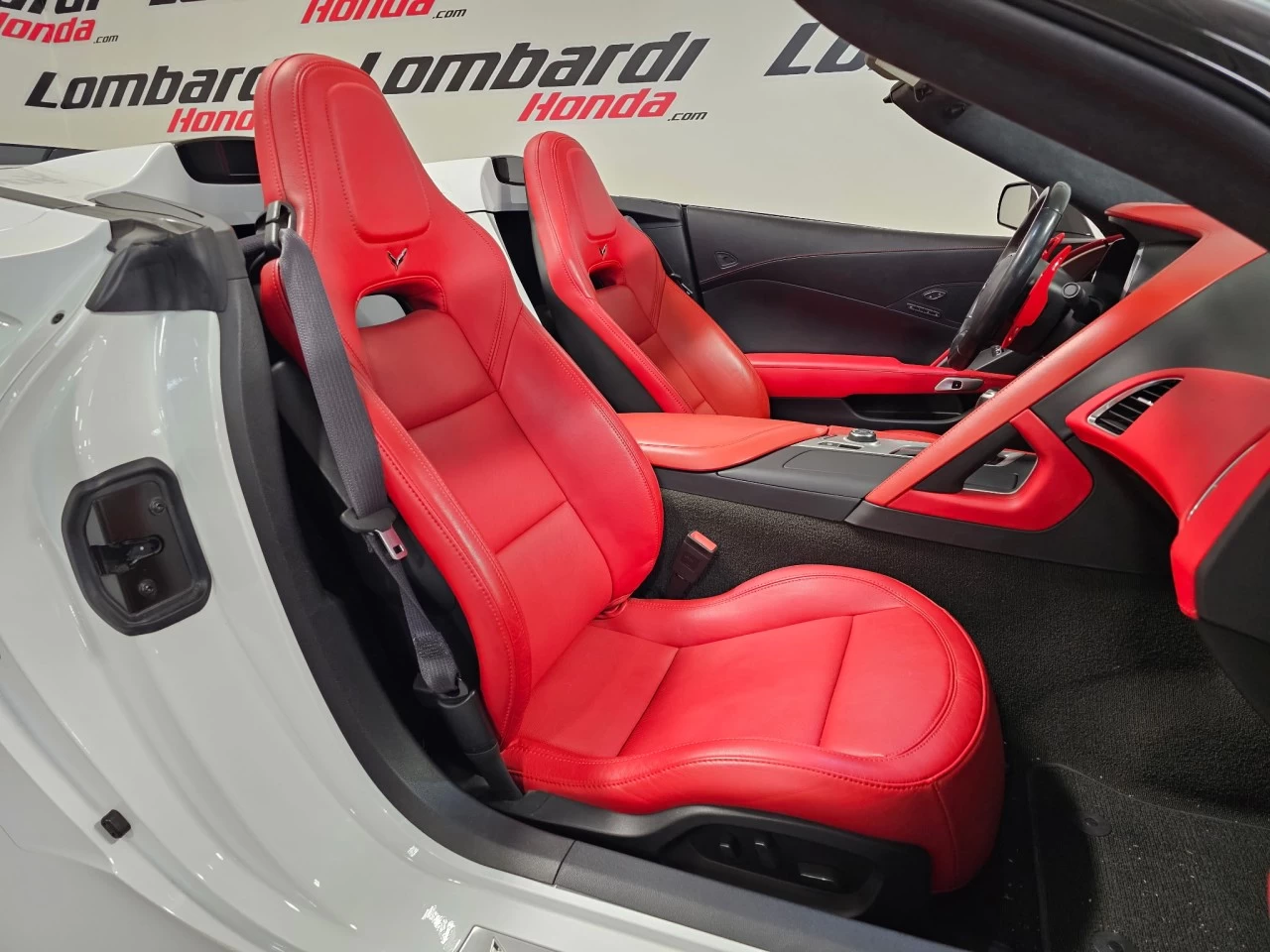 2016 Chevrolet Corvette Z51 3LT https://www.lombardihonda.com/resize/b990ff35b810a3abc0cc817b2ca24889-1