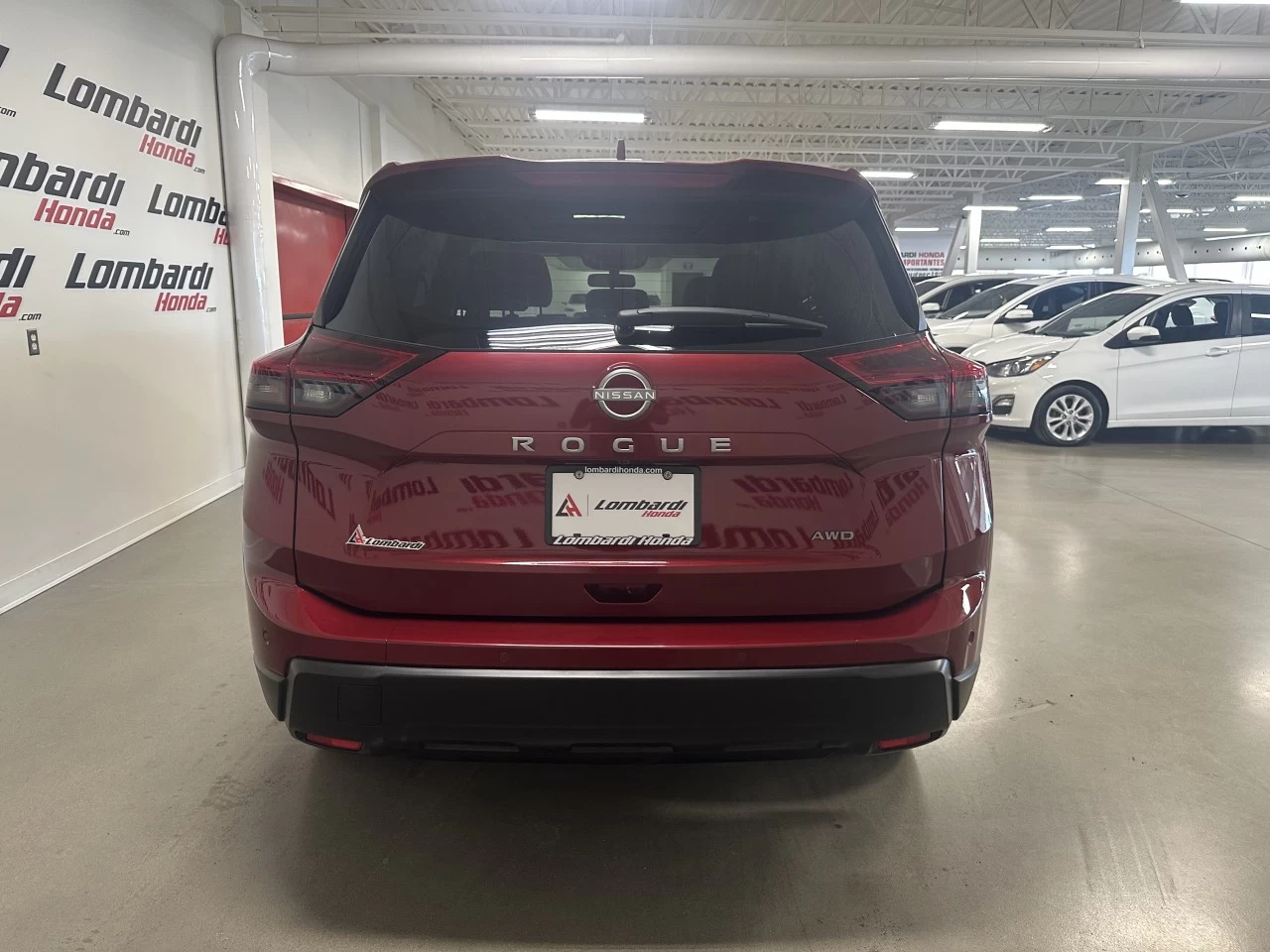 2025 Nissan Rogue SV Main Image