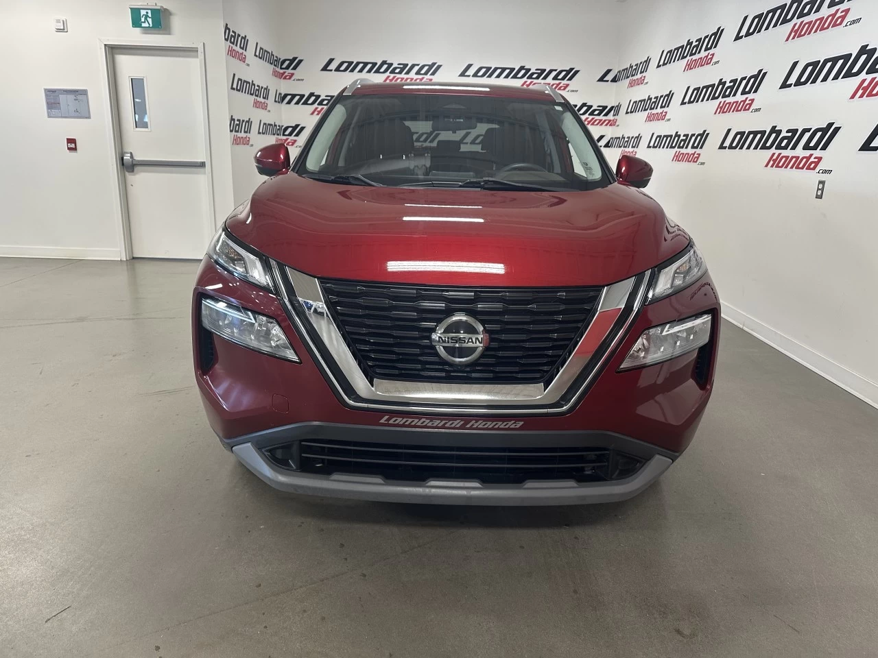 2021 Nissan Rogue
                                                    SV Image principale