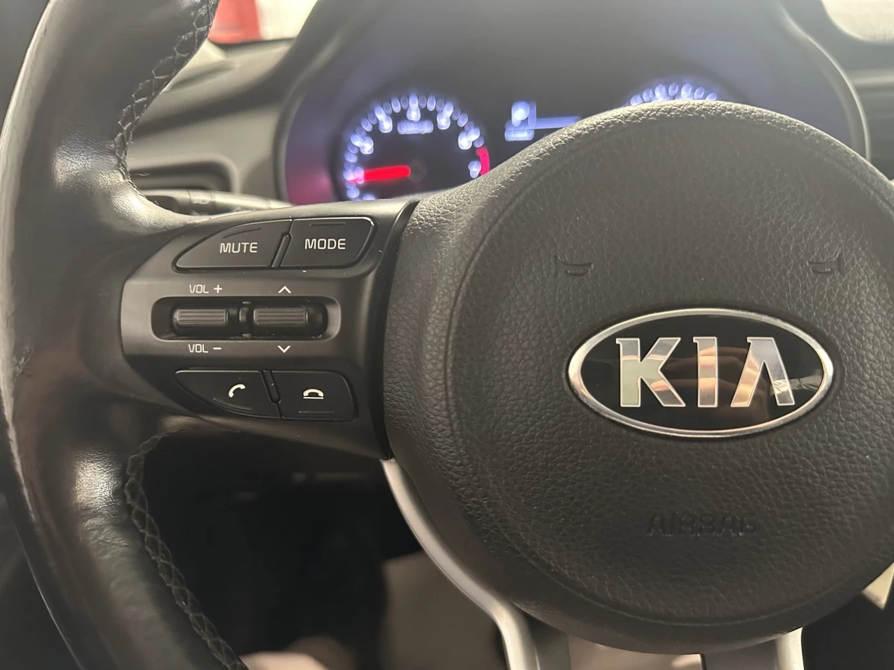2020 Kia Rio LX+/EX https://www.lombardihonda.com/resize/b990ff35b810a3abc0cc817b2ca24889-1