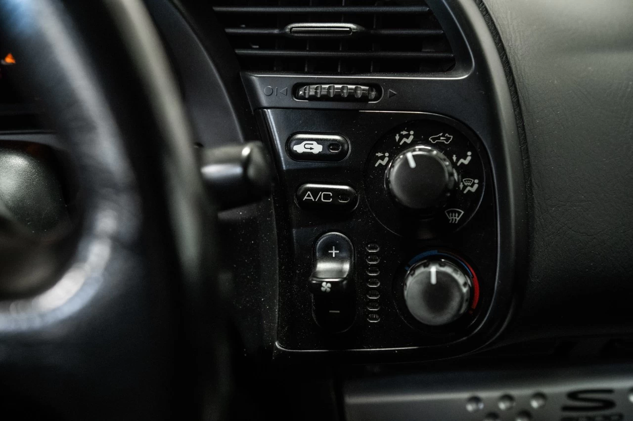 2005 Honda S2000 2dr Conv https://www.lombardihonda.com/resize/b990ff35b810a3abc0cc817b2ca24889-1