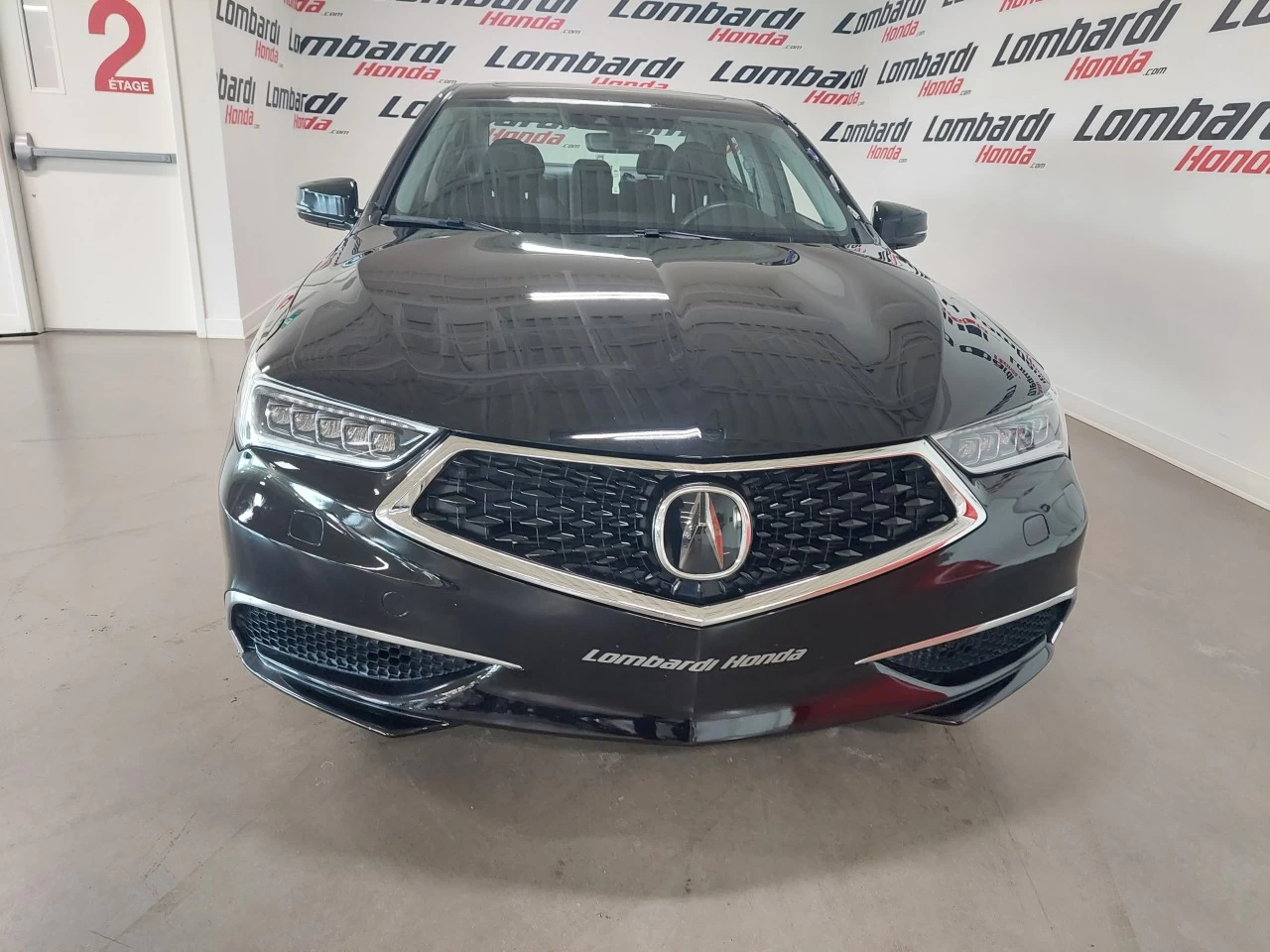 2019 Acura TLX
                                                    SH-AWD Sedan Image principale