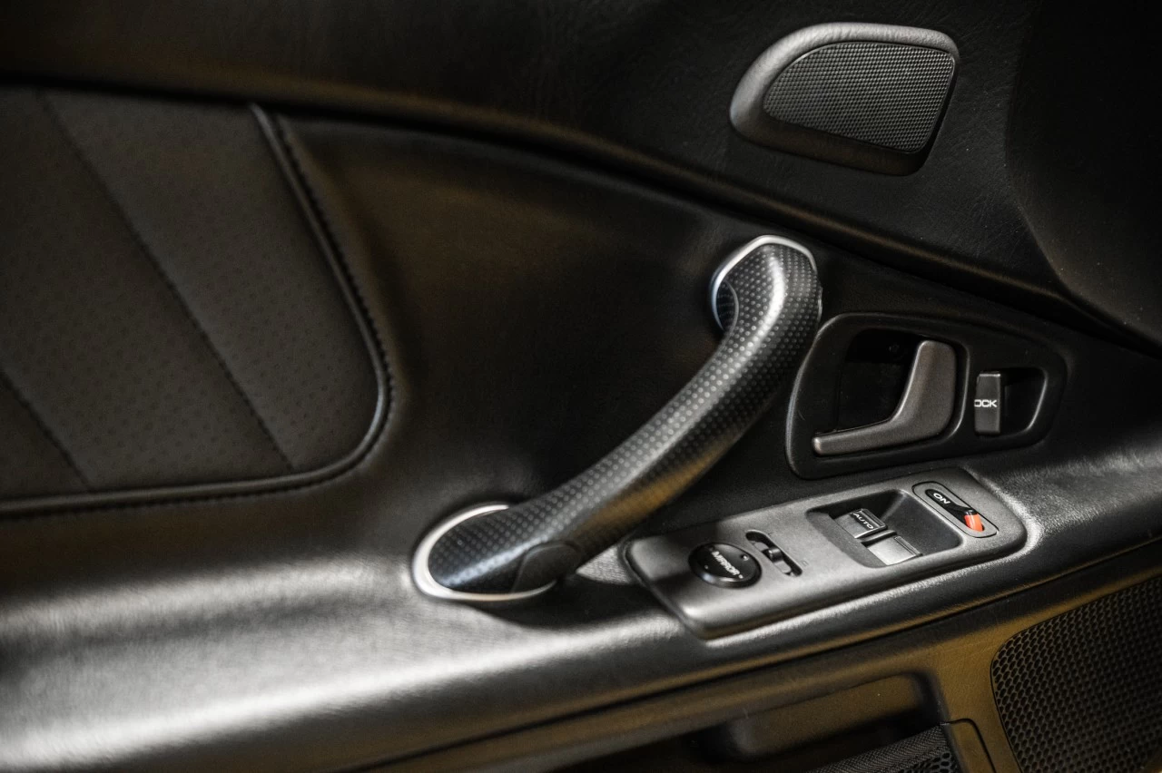 2005 Honda S2000 2dr Conv https://www.lombardihonda.com/resize/b990ff35b810a3abc0cc817b2ca24889-1