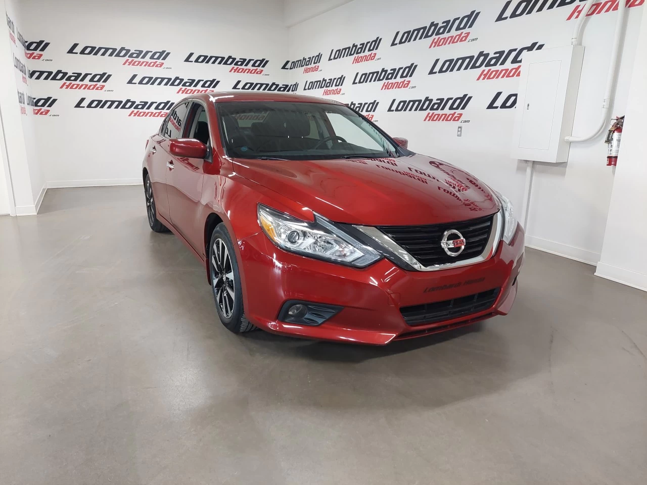 2018 Nissan Altima
                                                    2.5 Image principale