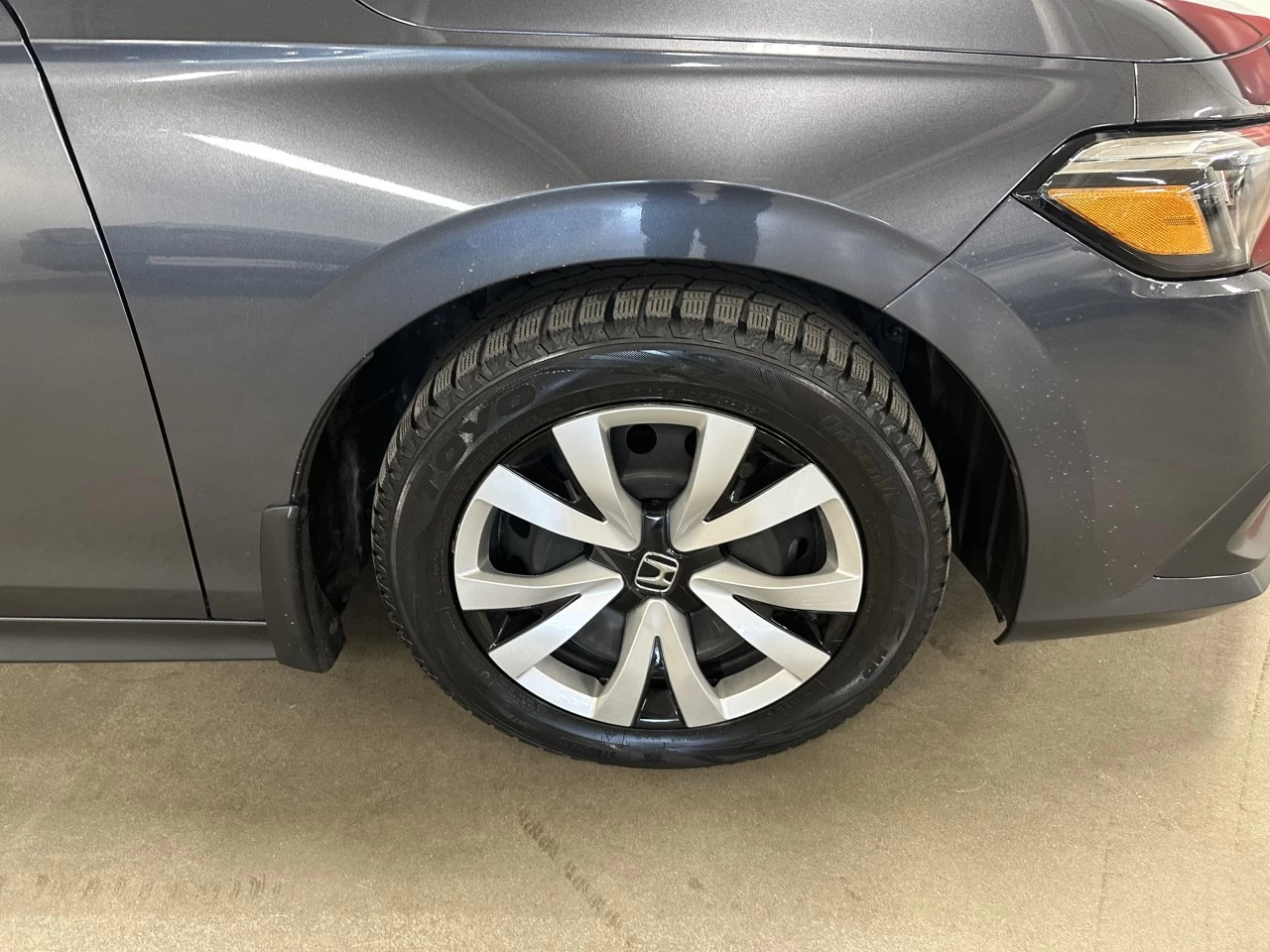 2023 Honda Civic LX Main Image