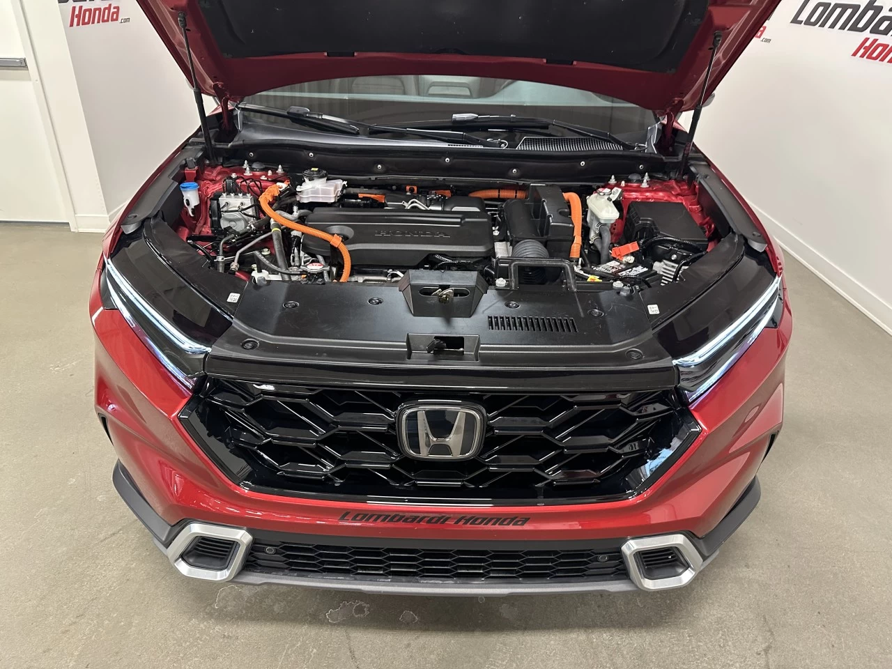 2023 Honda CR-V Touring Main Image