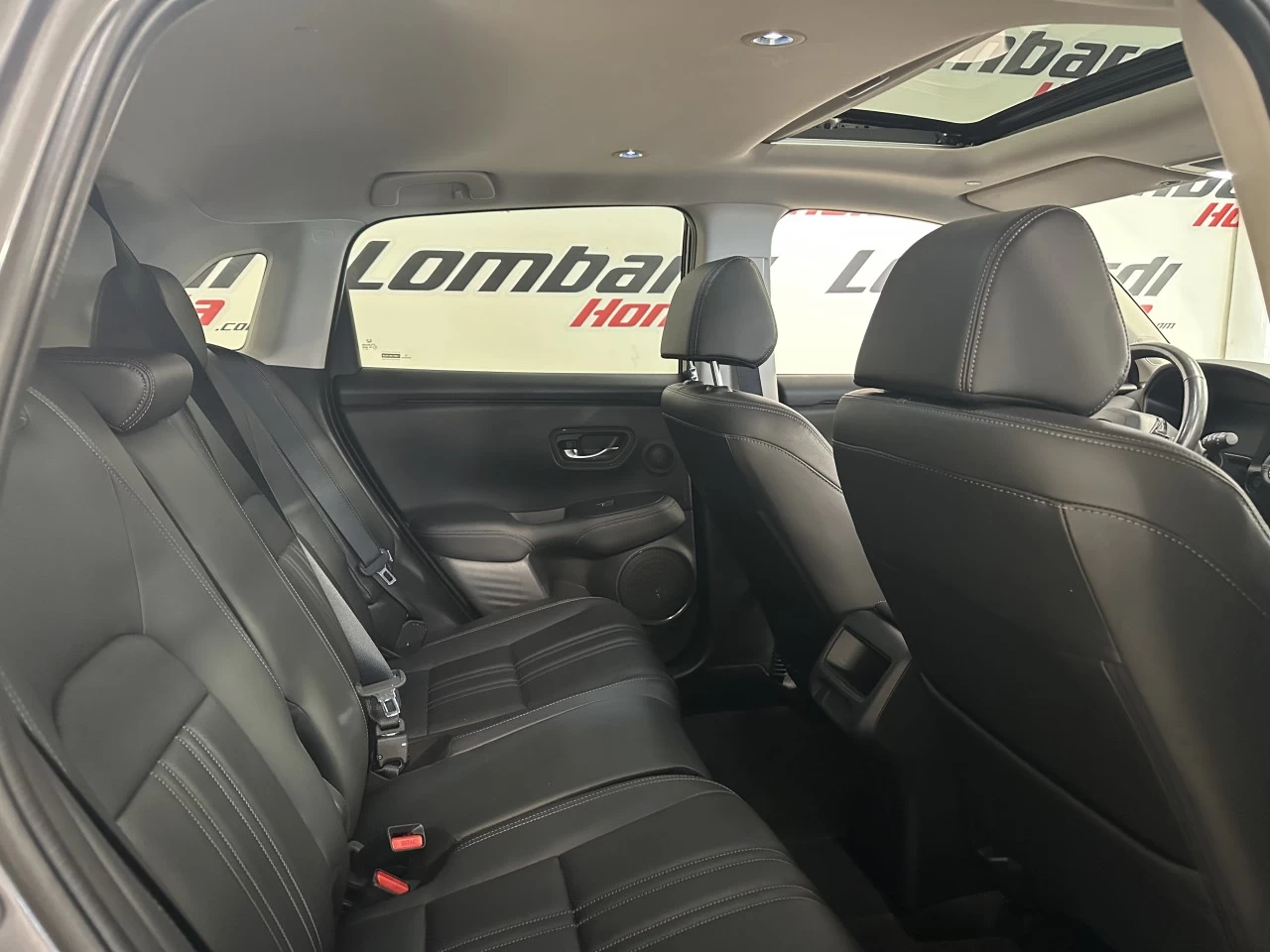 2024 Honda HR-V
                                                    EX-L Navi Main Image