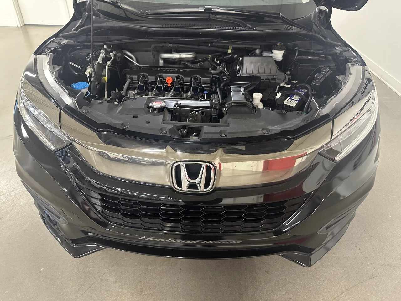 2022 Honda HR-V Touring Main Image
