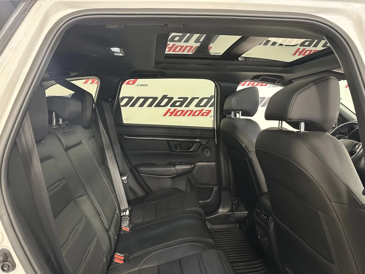 2022 Honda CR-V Touring/Black Edition Image principale