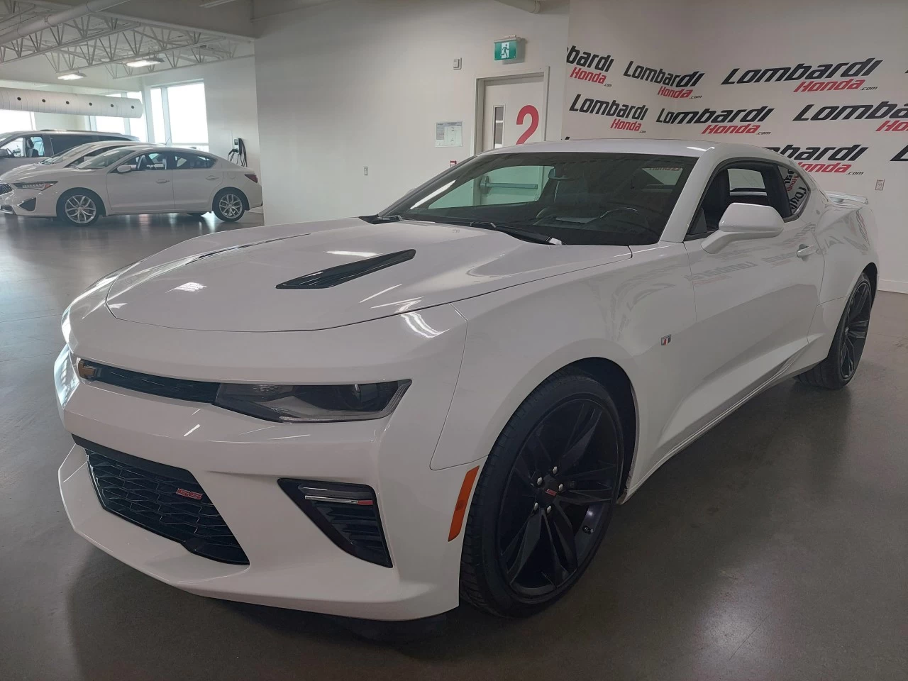 2016 Chevrolet Camaro 2SS https://www.lombardihonda.com/resize/b990ff35b810a3abc0cc817b2ca24889-1