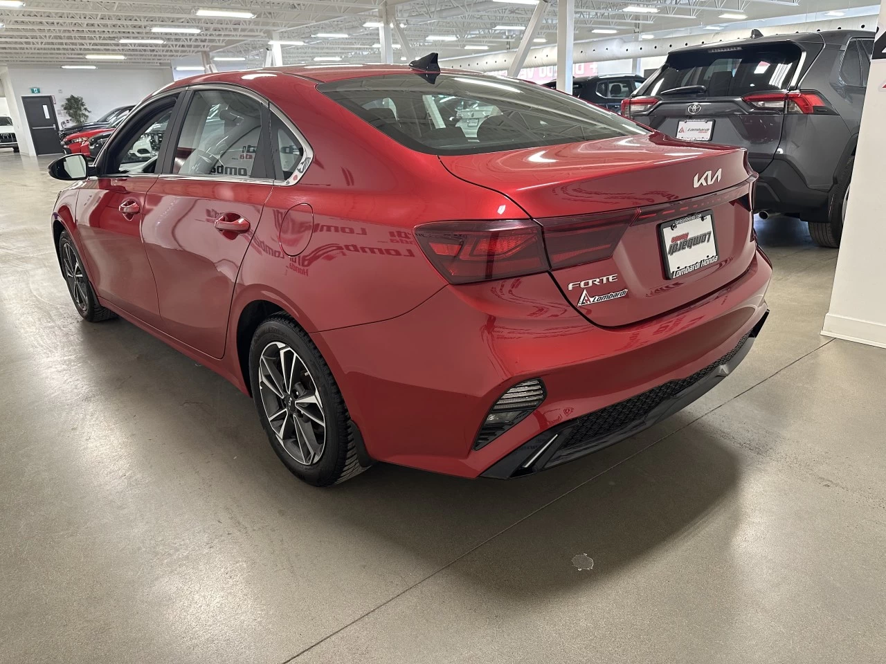 2023 Kia Forte EX Main Image