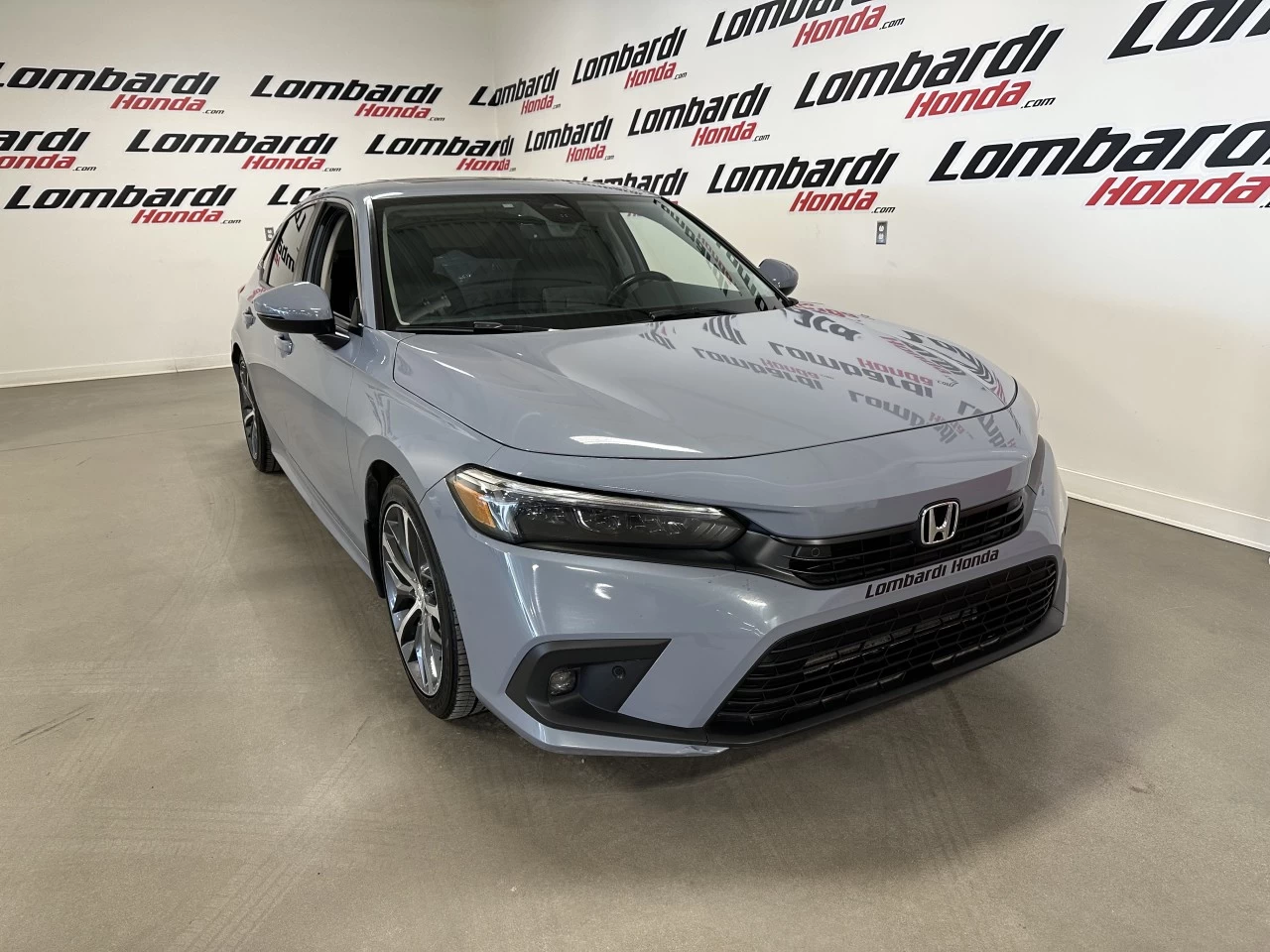 2024 Honda Civic Touring Main Image