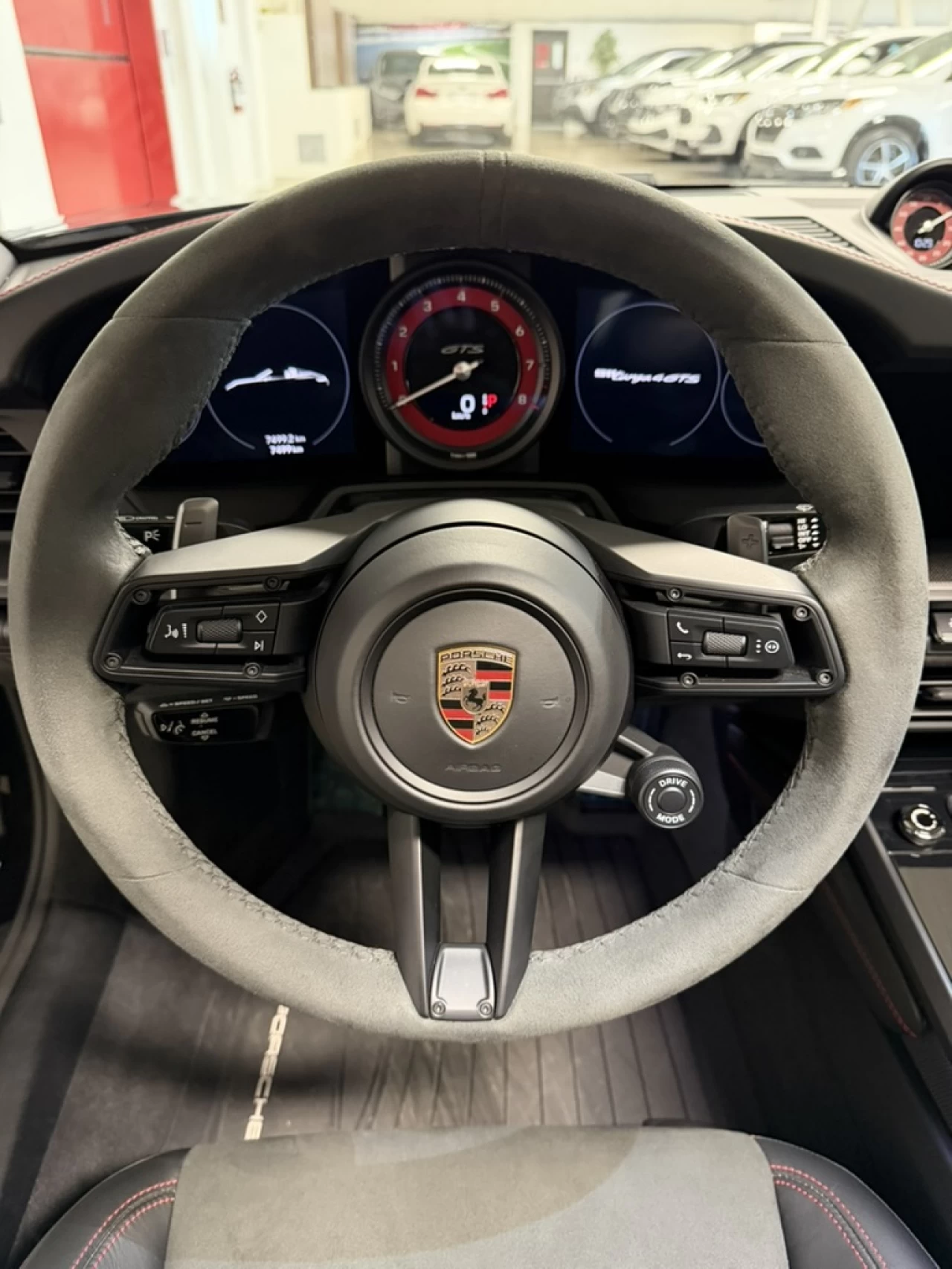 2024 Porsche 911 4 GTS Main Image
