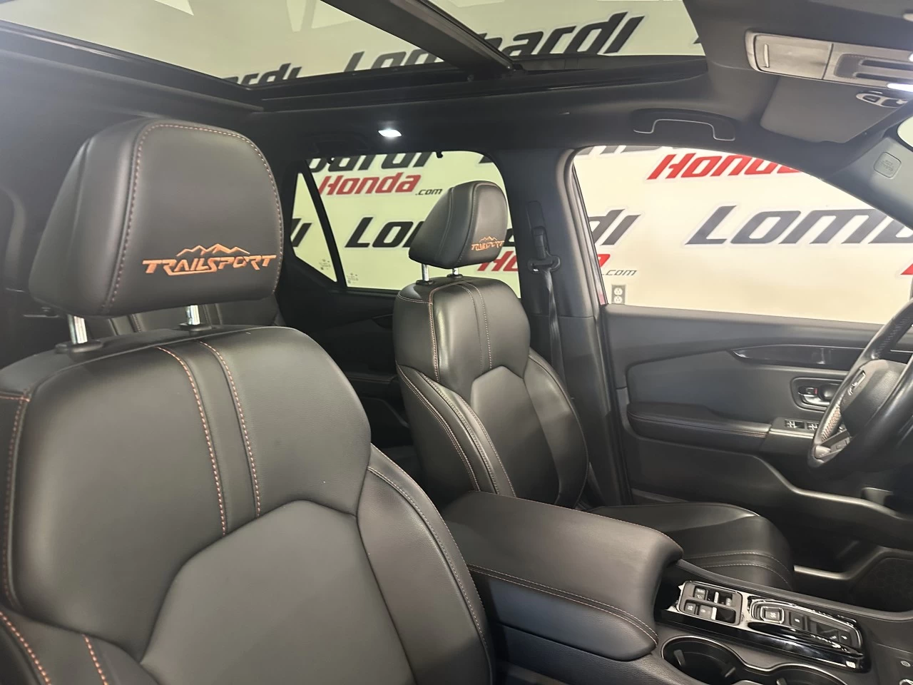 2023 Honda Pilot TrailSport https://www.lombardihonda.com/resize/b990ff35b810a3abc0cc817b2ca24889-1