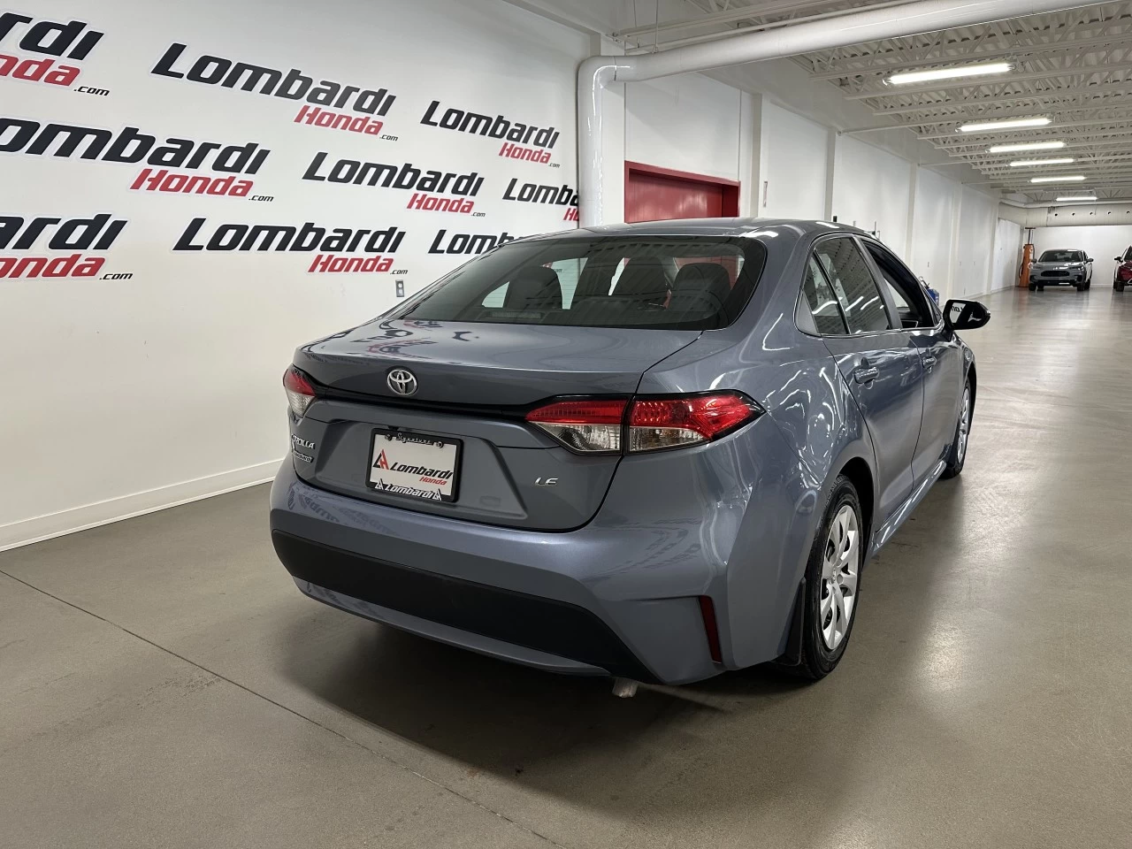 2022 Toyota Corolla
                                                    LE Main Image