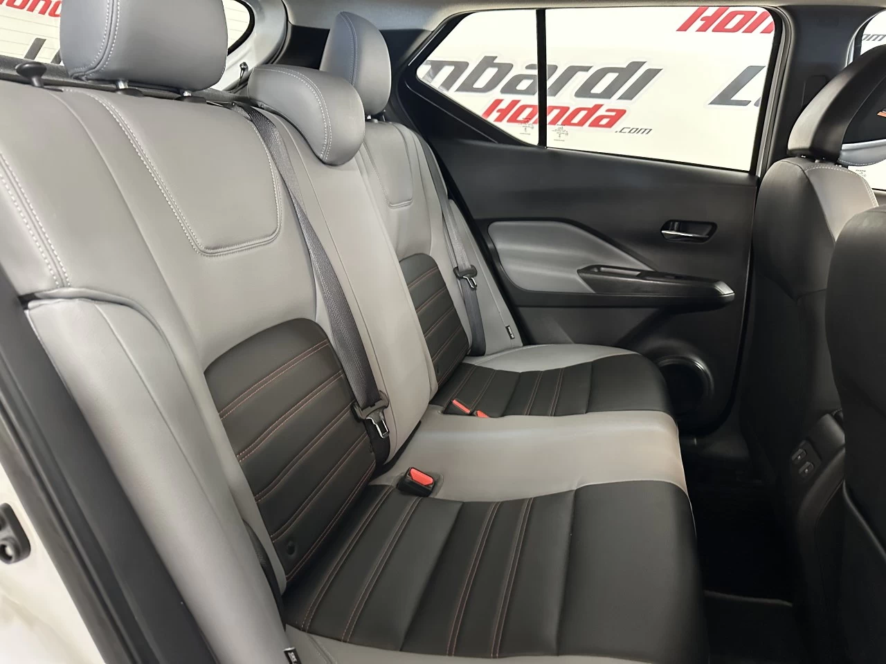 2023 Nissan Kicks SR https://www.lombardihonda.com/resize/b990ff35b810a3abc0cc817b2ca24889-1