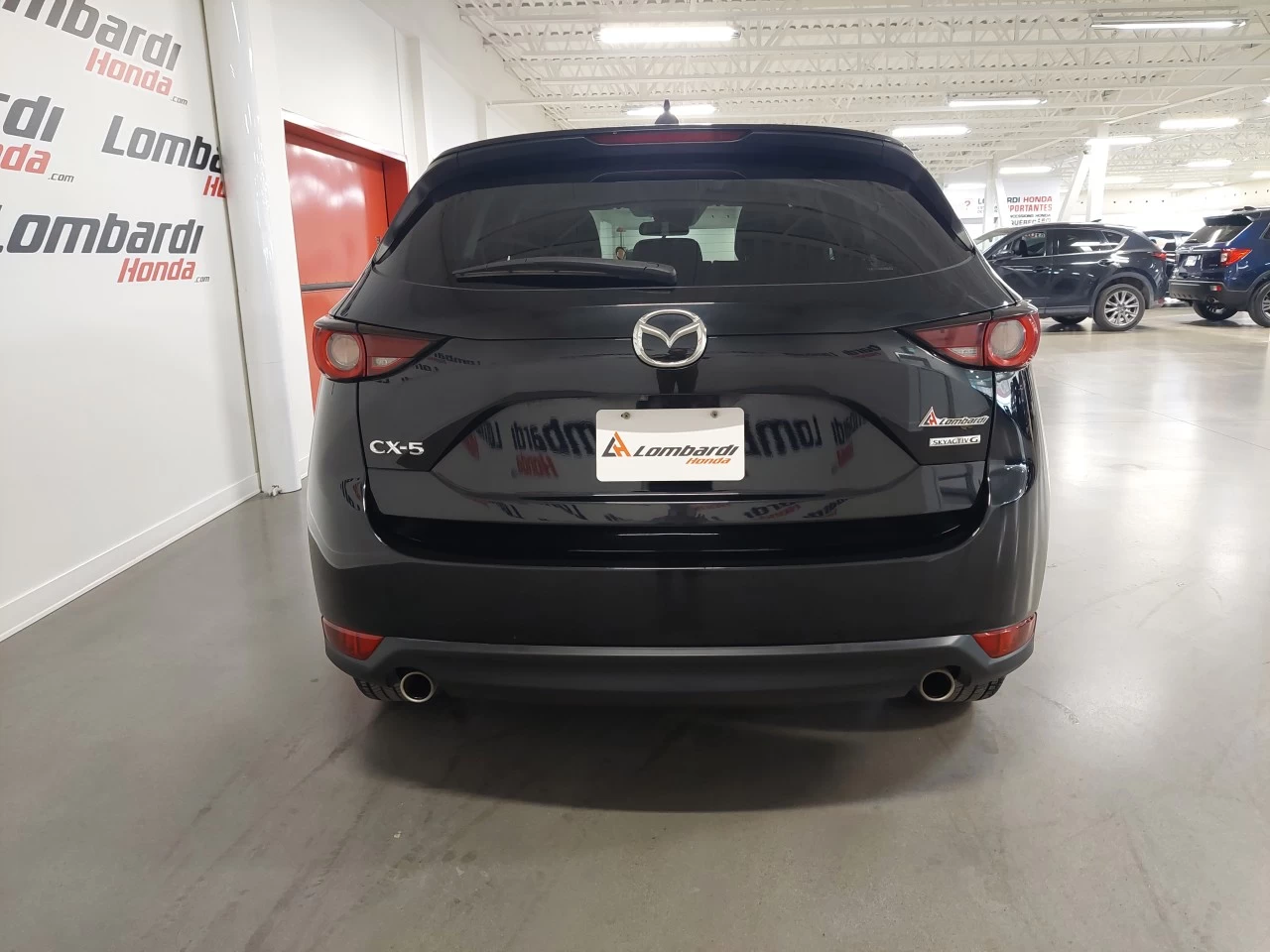2021 Mazda CX-5
                                                    GX Image principale