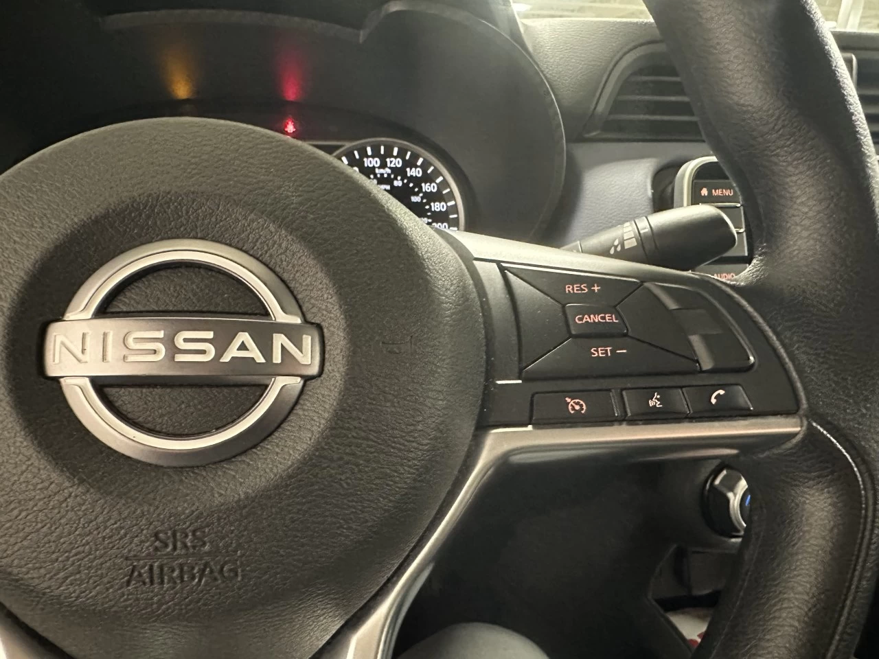 2023 Nissan Versa SV Image principale