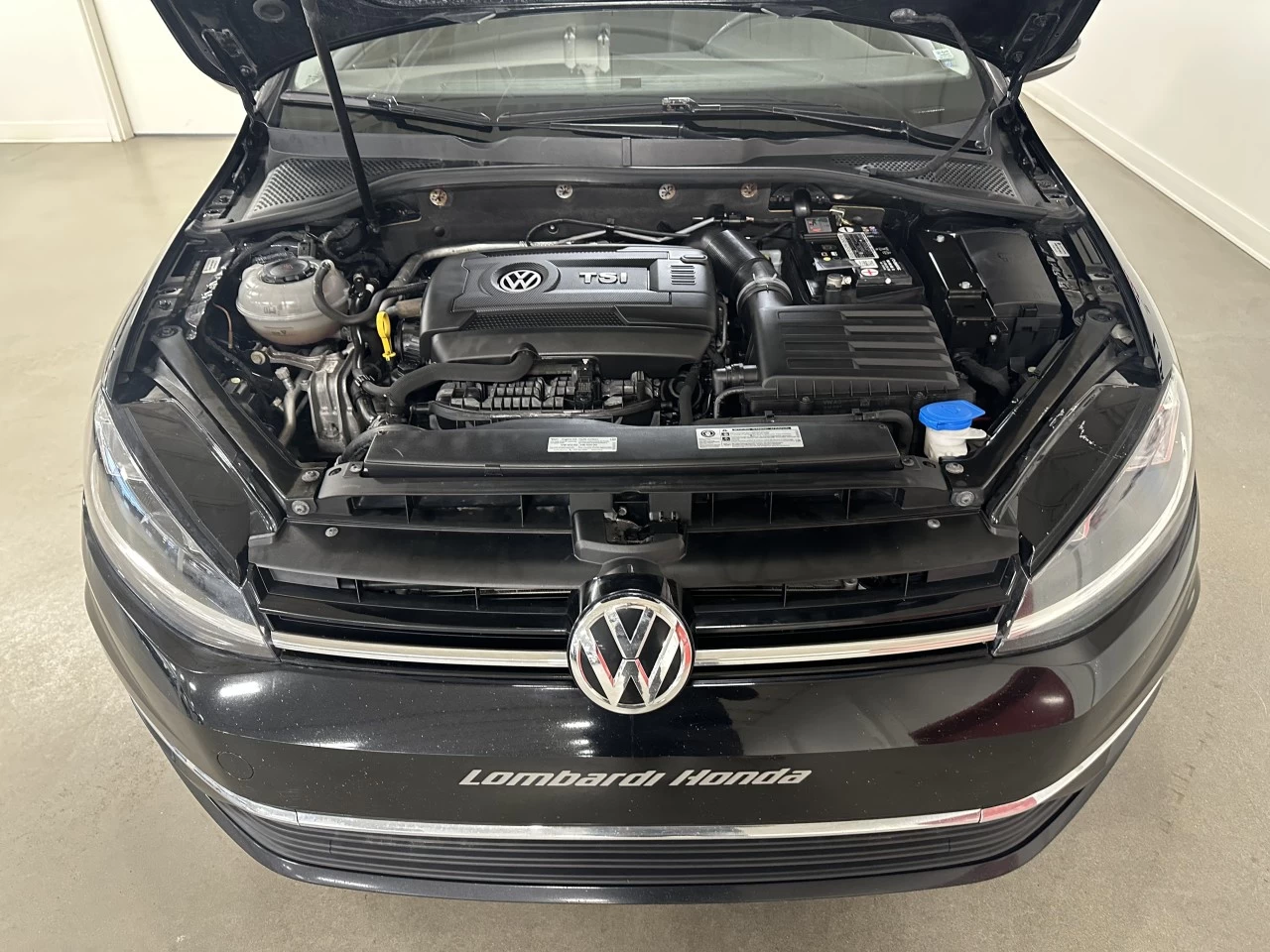 2018 Volkswagen Golf Trendline/Comfortline/Highline Main Image