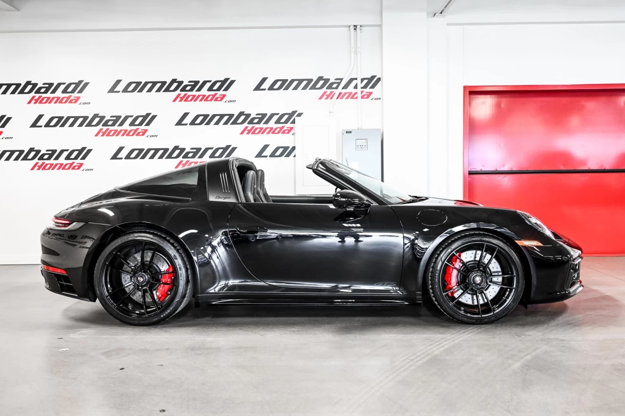2024 Porsche 911 Targa 4 GTS Main Image