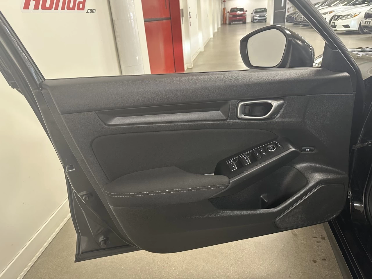 2023 Honda Civic LX Image principale