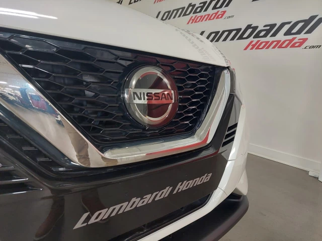Nissan Qashqai SV 2021