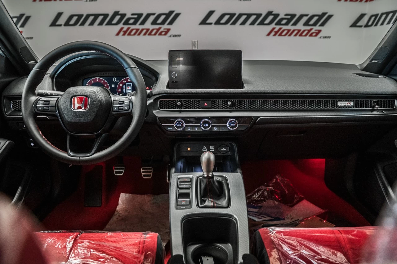 2025 Honda Civic Type R https://www.lombardihonda.com/resize/b990ff35b810a3abc0cc817b2ca24889-1