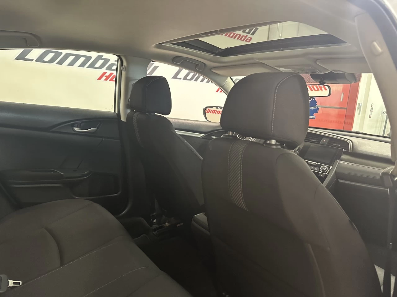 2017 Honda Civic Berline
                                                    EX Image principale
