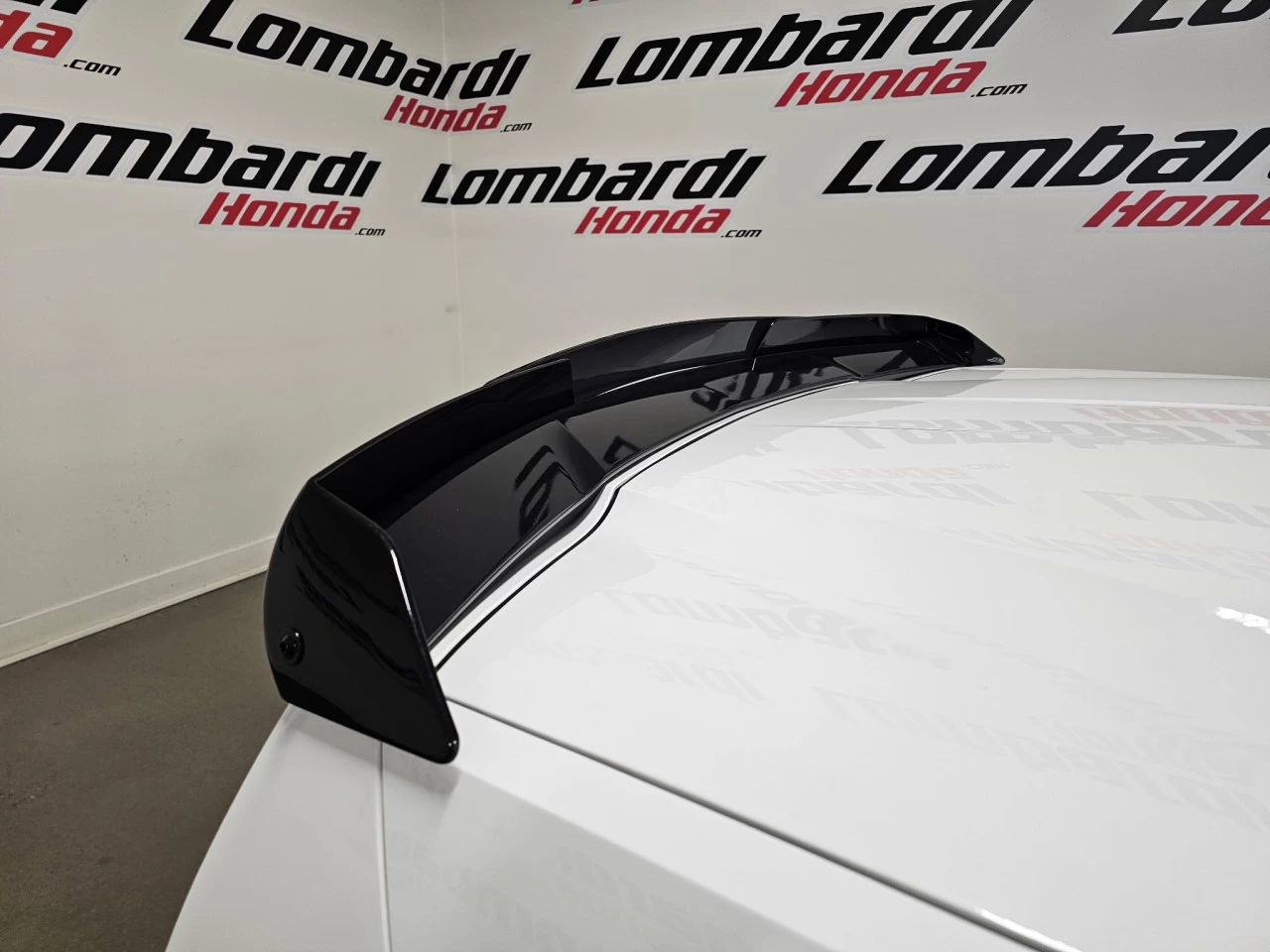 2016 Chevrolet Corvette Z51 3LT https://www.lombardihonda.com/resize/b990ff35b810a3abc0cc817b2ca24889-1