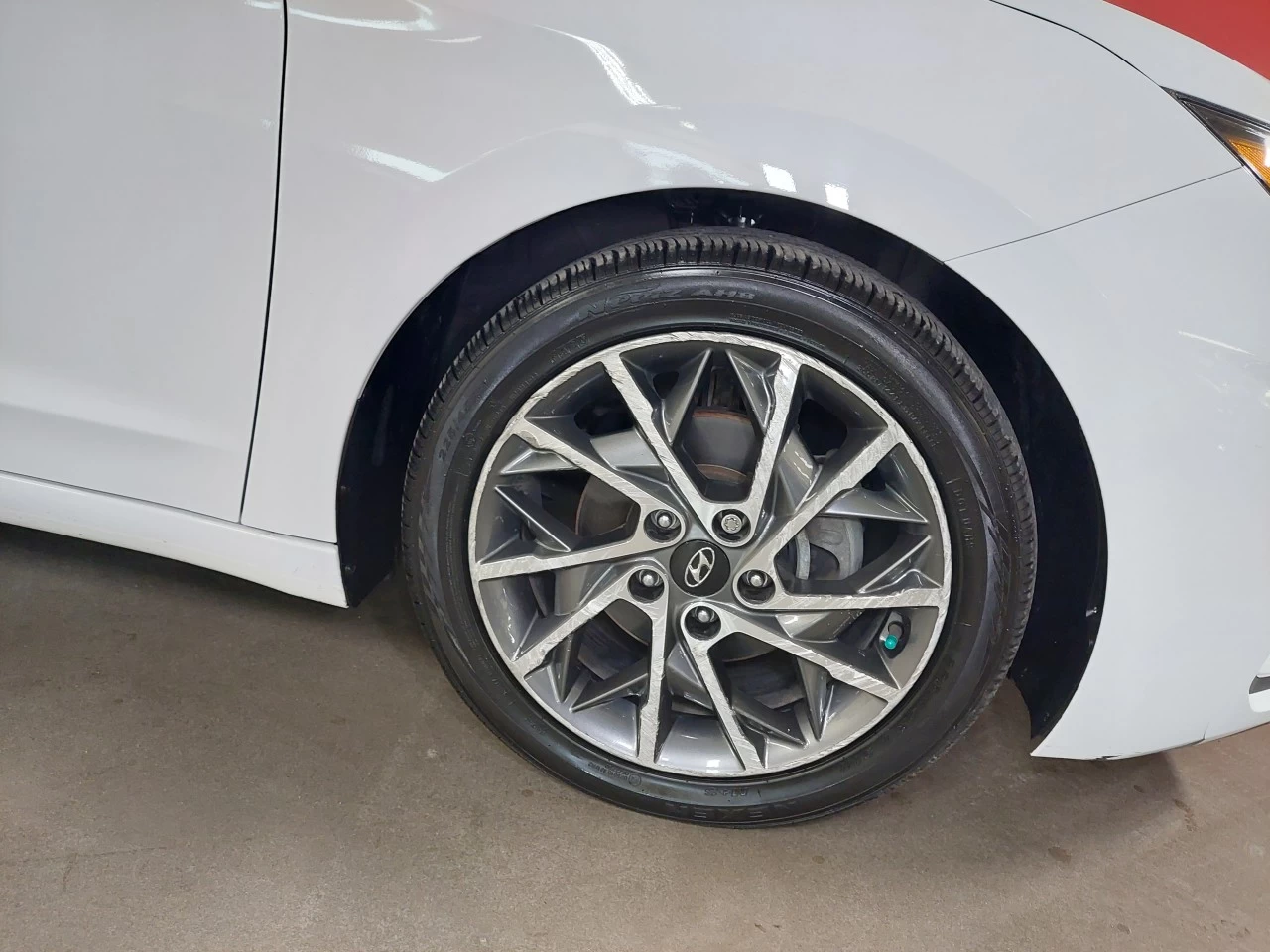 2020 Hyundai Elantra
                                                    Ultimate Main Image