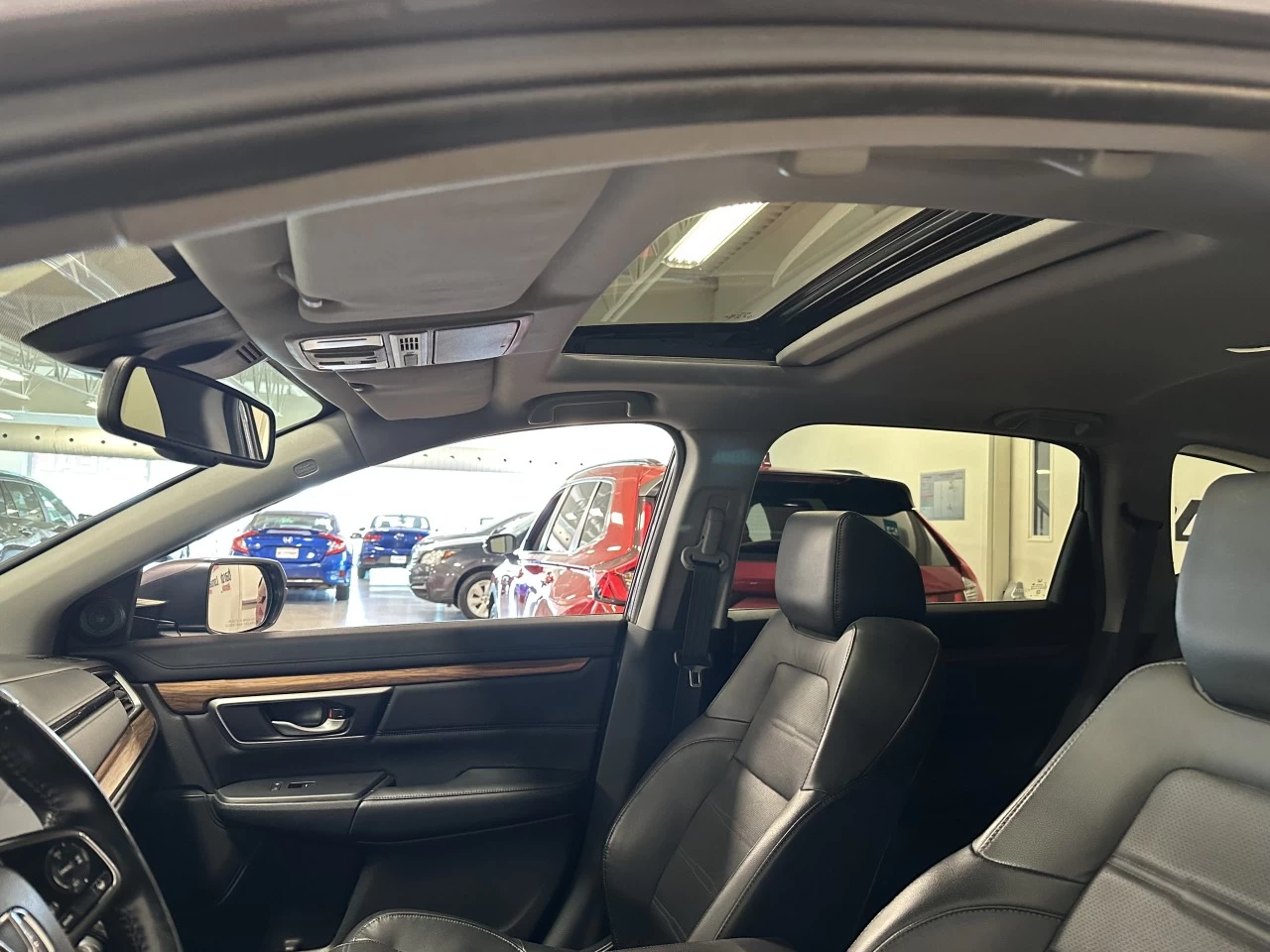 2019 Honda CR-V
                                                    EX-L Main Image