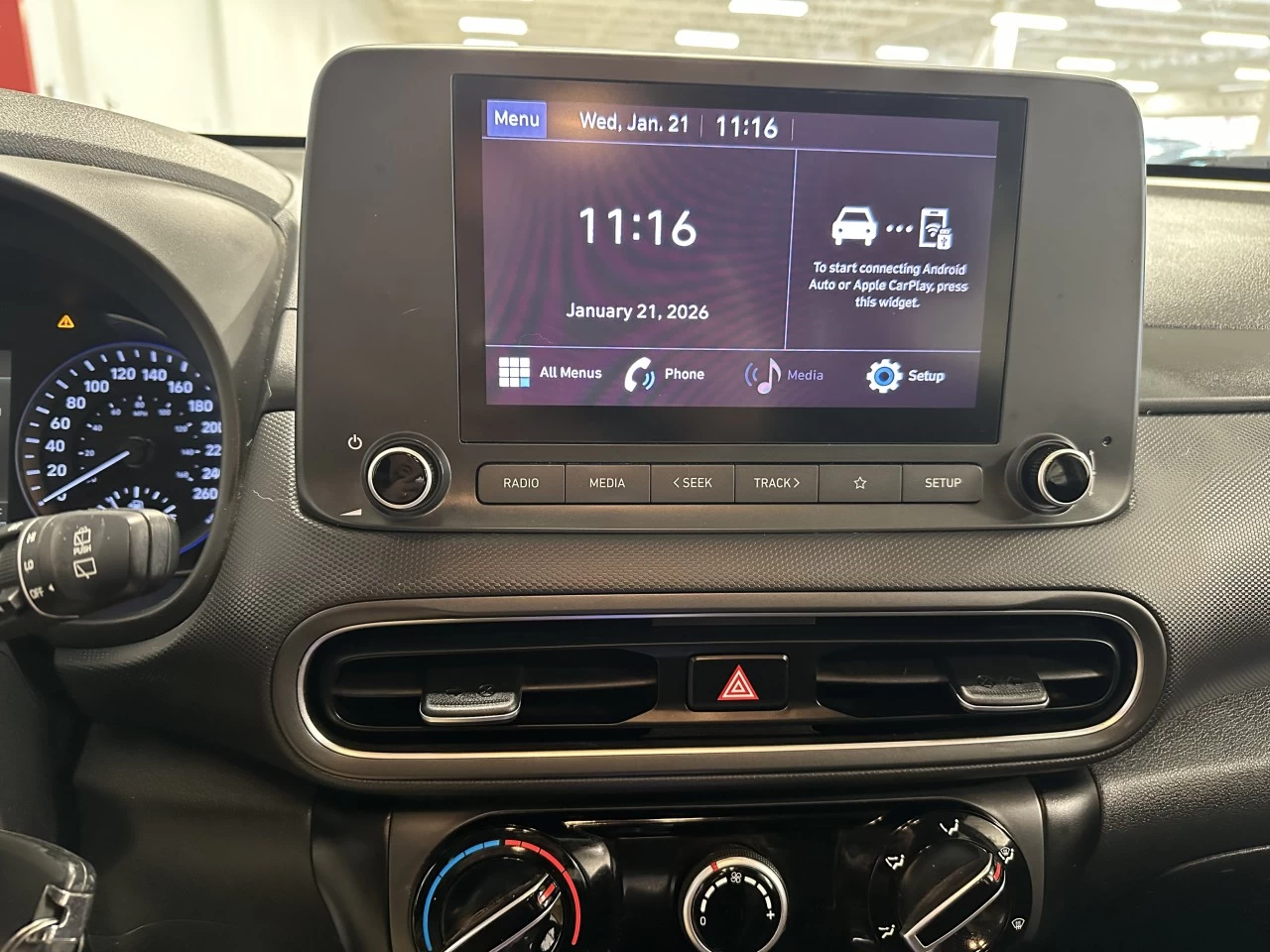 2022 Hyundai Kona Essential Main Image