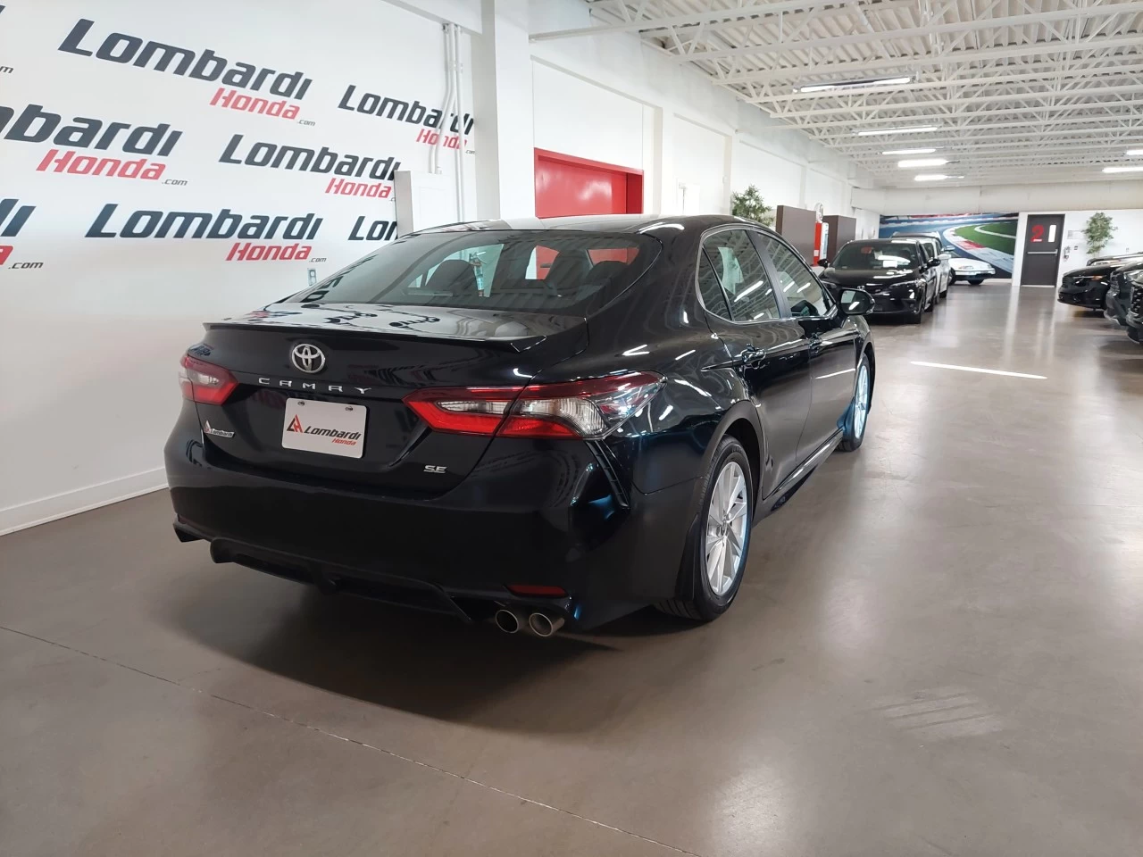 2021 Toyota Camry
                                                    SE Main Image