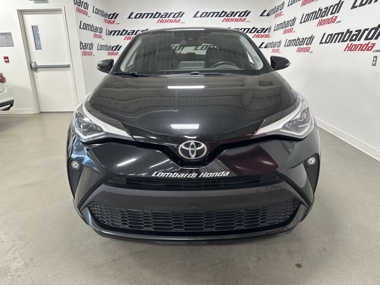 2020 Toyota C-HR XLE Image principale