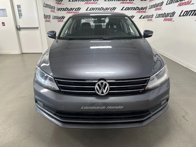 Volkswagen Jetta Highline/Comfortline 2016